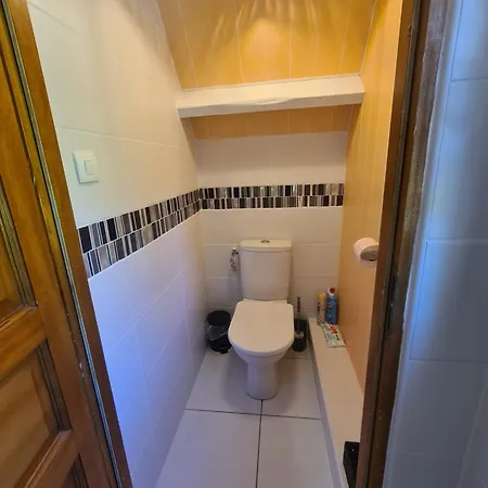 En Bord De Apartmán *